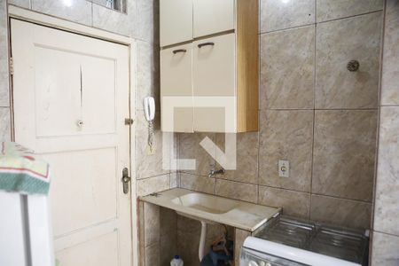 Cozinha de kitnet/studio para alugar com 1 quarto, 23m² em Ocian, Praia Grande
