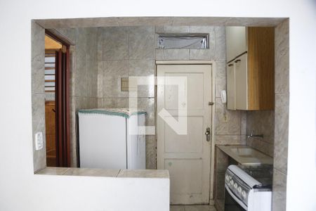 Cozinha de kitnet/studio para alugar com 1 quarto, 23m² em Ocian, Praia Grande