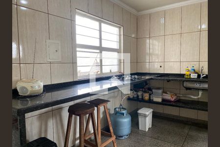 Apartamento para alugar com 130m², 2 quartos e sem vaga Apartamento para alugar com 130m², 2 quartos e sem vagaCozinha