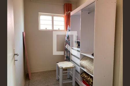 Closet da suíte 1 de apartamento para alugar com 2 quartos, 130m² em Viaru, Sorocaba