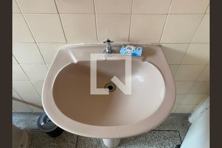 Apartamento para alugar com 130m², 2 quartos e sem vaga Apartamento para alugar com 130m², 2 quartos e sem vagaBanheiro da Suíte 2