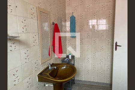 Apartamento para alugar com 130m², 2 quartos e sem vaga Apartamento para alugar com 130m², 2 quartos e sem vagaBanheiro da Suíte 1