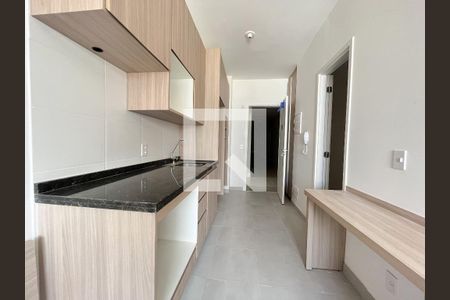 Cozinha de apartamento à venda com 1 quarto, 24m² em Vila Clementino, São Paulo