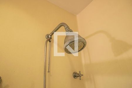 Casa à venda com 420m², 4 quartos e 4 vagas Casa à venda com 420m², 4 quartos e 4 vagasSuíte 4 - Banheiro