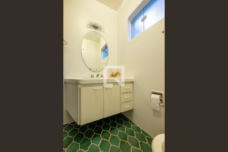 Casa à venda com 420m², 4 quartos e 4 vagas Casa à venda com 420m², 4 quartos e 4 vagasSuíte 2 - Banheiro