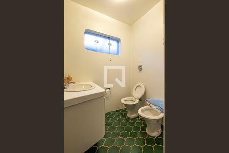 Casa à venda com 420m², 4 quartos e 4 vagas Casa à venda com 420m², 4 quartos e 4 vagasSuíte 2 - Banheiro