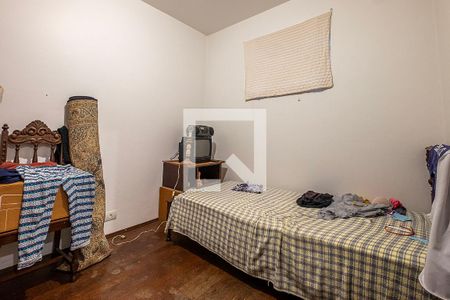 Casa à venda com 420m², 4 quartos e 4 vagas Casa à venda com 420m², 4 quartos e 4 vagasÁrea de Serviço - Quarto 1