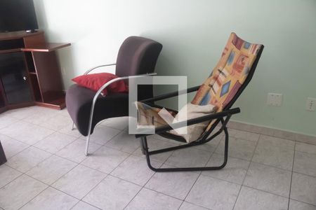 Sala de apartamento para alugar com 2 quartos, 100m² em Guilhermina, Praia Grande