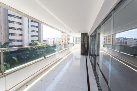 Varanda da Sala 1 de apartamento para alugar com 5 quartos, 400m² em Serra, Belo Horizonte