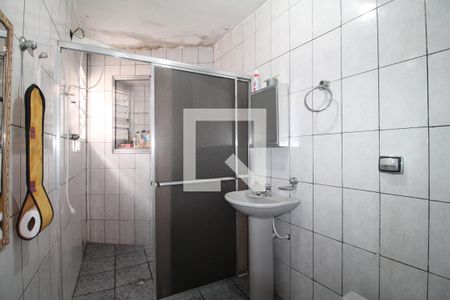 Banheiro de casa à venda com 2 quartos, 180m² em Jardim Veronia, São Paulo