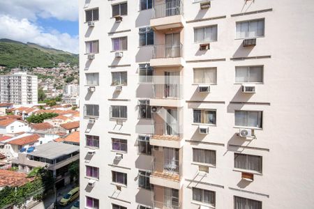 Vista Sala de apartamento para alugar com 2 quartos, 78m² em Lins de Vasconcelos, Rio de Janeiro