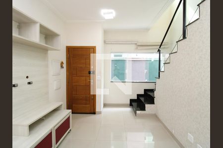 Sala de casa de condomínio para alugar com 2 quartos, 63m² em Vila Gustavo, São Paulo