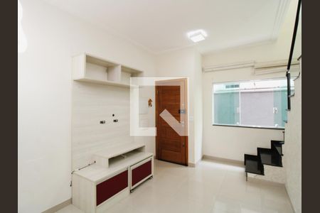 Sala de casa de condomínio para alugar com 2 quartos, 63m² em Vila Gustavo, São Paulo