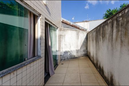 Varanda de apartamento à venda com 3 quartos, 77m² em Heliópolis, Belo Horizonte