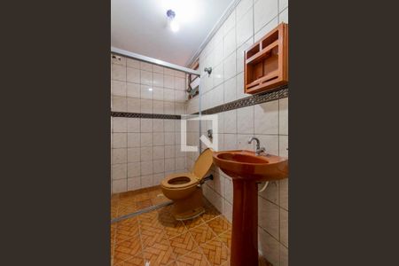 Banheiro  de casa para alugar com 1 quarto, 48m² em Parque Boturussu, São Paulo