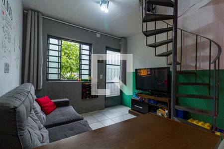 Sala de casa de condomínio à venda com 1 quarto, 67m² em Vila Nova, Porto Alegre