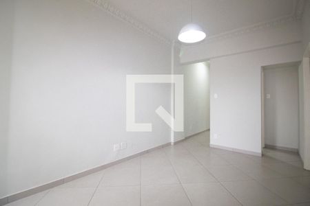 Sala de apartamento para alugar com 2 quartos, 72m² em Copacabana, Rio de Janeiro