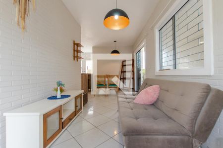 Sala de casa para alugar com 3 quartos, 137m² em Campeche Central, Florianópolis