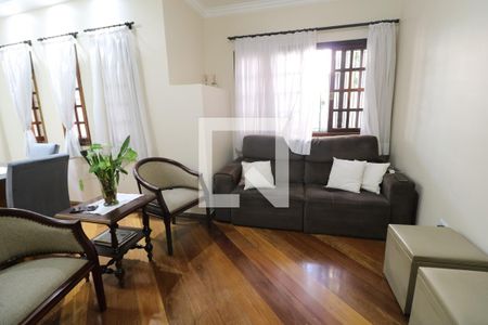 Sala de casa à venda com 4 quartos, 220m² em Conjunto Residencial Butantã, São Paulo