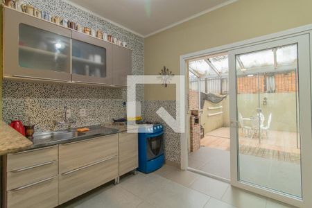 Cozinha de casa à venda com 2 quartos, 90m² em Guarujá, Porto Alegre