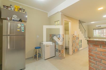 Cozinha de casa à venda com 2 quartos, 90m² em Guarujá, Porto Alegre