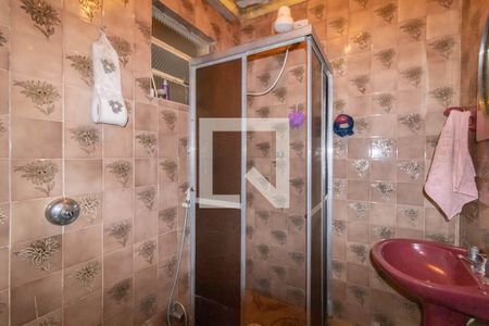 Casa à venda com 400m², 3 quartos e 3 vagas Casa à venda com 400m², 3 quartos e 3 vagasBanheiro 2