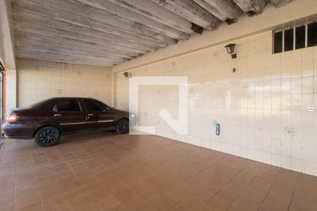 Casa à venda com 400m², 3 quartos e 3 vagas Casa à venda com 400m², 3 quartos e 3 vagasGaragem