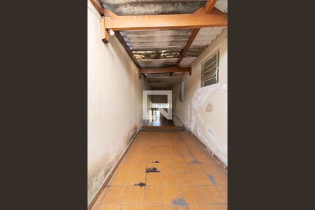 Casa à venda com 400m², 3 quartos e 3 vagas Casa à venda com 400m², 3 quartos e 3 vagasCorredor Lateral