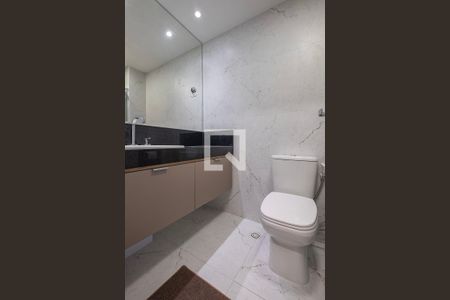 Banheiro de apartamento para alugar com 1 quarto, 30m² em Pinheiros, São Paulo