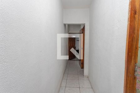 Corredor  de casa à venda com 3 quartos, 88m² em Centro, Diadema