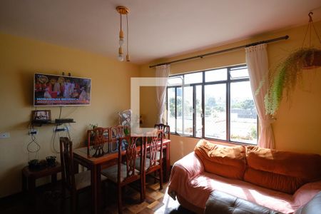 Sala de apartamento para alugar com 3 quartos, 90m² em Cabral, Curitiba