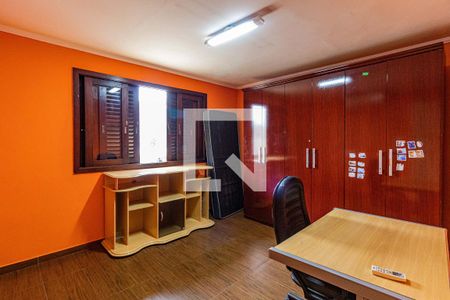 Quarto 1 de casa para alugar com 3 quartos, 250m² em Vila Butantã, São Paulo