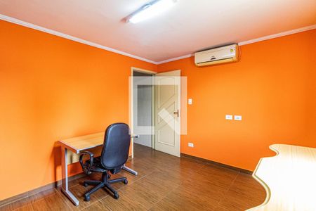 Quarto 1 de casa para alugar com 3 quartos, 250m² em Vila Butantã, São Paulo