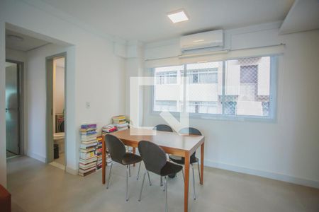 Apartamento à venda com 71m², 2 quartos e 1 vagaSala de Jantar