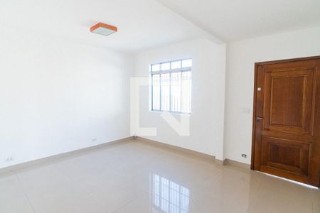 Sala de casa para alugar com 4 quartos, 120m² em Parque Imperial, São Paulo