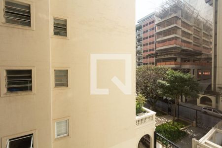 Vista de apartamento à venda com 3 quartos, 136m² em Itaim Bibi, São Paulo