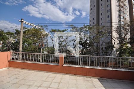 Sacada da Sala de casa à venda com 3 quartos, 223m² em Vila Paiva, São Paulo