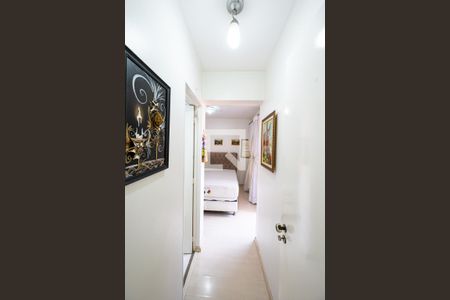 Corredor de apartamento para alugar com 2 quartos, 61m² em Saúde, São Paulo