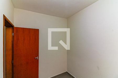 Quarto 2 de apartamento à venda com 2 quartos, 42m² em Parque Peruche, São Paulo