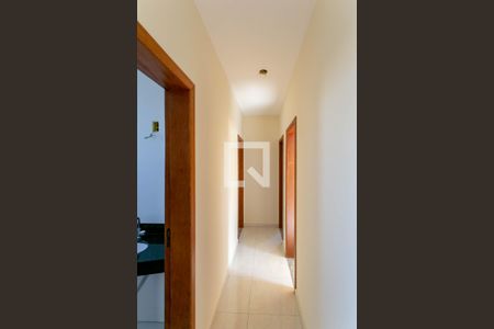 Corredor de apartamento à venda com 3 quartos, 135m² em Heliópolis, Belo Horizonte