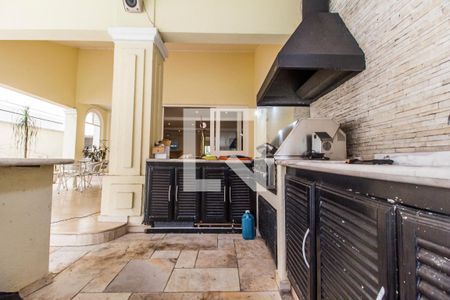 Casa de condomínio à venda com 750m², 5 quartos e 8 vagas Casa de condomínio à venda com 750m², 5 quartos e 8 vagasÁrea gourmet