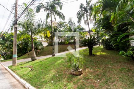 Casa de condomínio à venda com 750m², 5 quartos e 8 vagas Casa de condomínio à venda com 750m², 5 quartos e 8 vagasVista da Rua