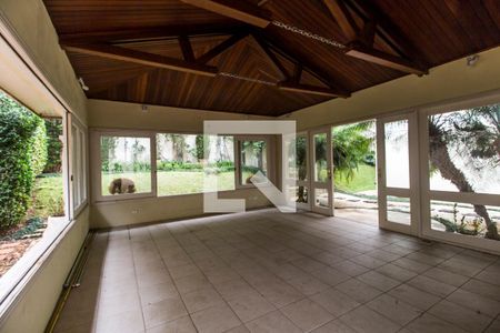 Casa de condomínio à venda com 750m², 5 quartos e 8 vagas Casa de condomínio à venda com 750m², 5 quartos e 8 vagasSalão de Festas