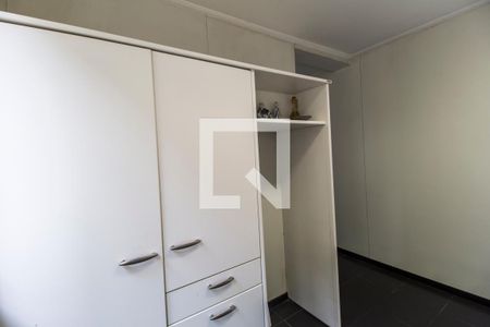 Casa de condomínio à venda com 750m², 5 quartos e 8 vagas Casa de condomínio à venda com 750m², 5 quartos e 8 vagasÁrea de Serviço