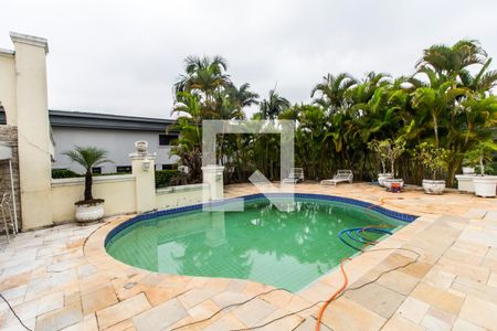 Casa de condomínio à venda com 750m², 5 quartos e 8 vagas Casa de condomínio à venda com 750m², 5 quartos e 8 vagasPiscina