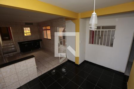 Cozinha de casa à venda com 3 quartos, 200m² em Bairro da Glória, Contagem