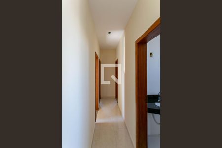 Corredor de apartamento à venda com 3 quartos, 164m² em Heliópolis, Belo Horizonte