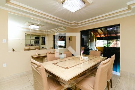 Sala de Jantar de casa à venda com 4 quartos, 300m² em Vila Aparecida, Jundiaí