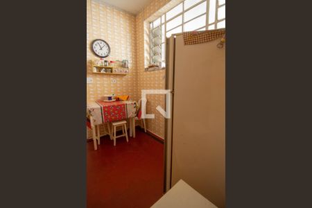 Casa à venda com 200m², 4 quartos e sem vaga Casa à venda com 200m², 4 quartos e sem vagaCozinha