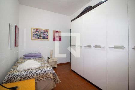 Casa à venda com 200m², 4 quartos e sem vaga Casa à venda com 200m², 4 quartos e sem vagaQuarto 2